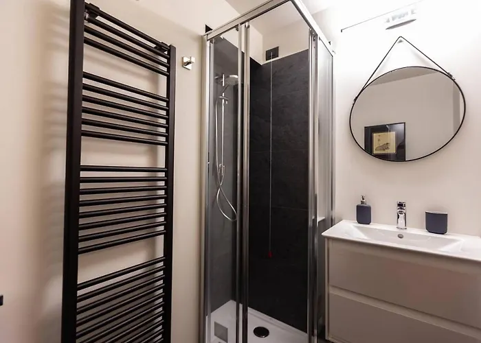 Joivy Warm Flat For 4, With Parking In * קורמאיור