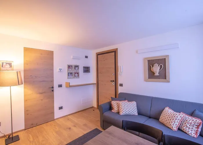 Joivy Warm Flat For 4, With Parking In *